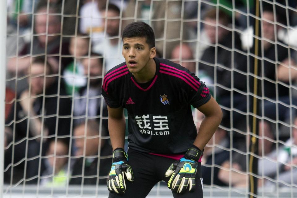  Manchester City have completed the signing of Geronimo Rulli for £12m