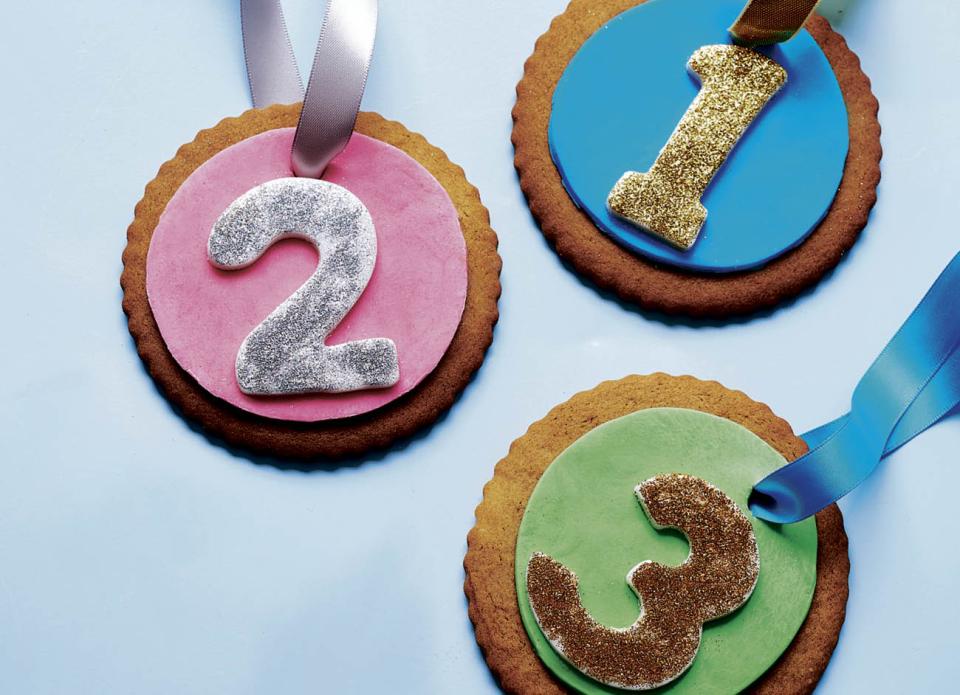  Everyone's a winner with these yummy medal cookies