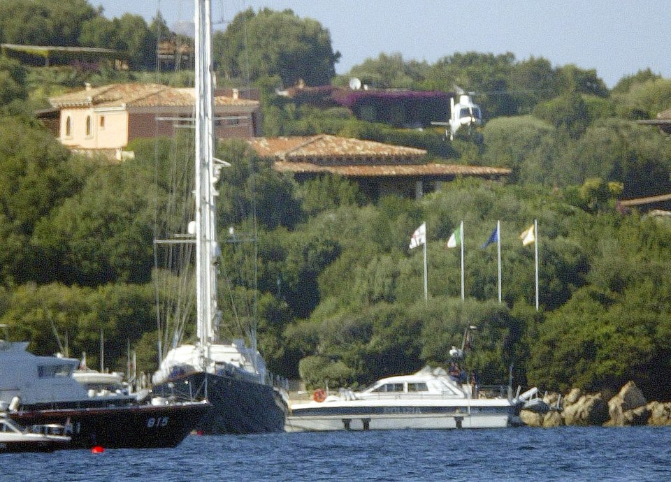  The Blairs' luxury vacations included rides in private helicopters and yacht trips