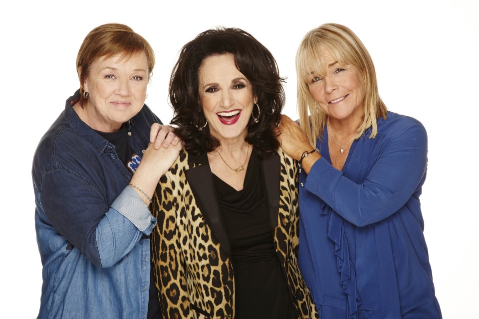  The Birds Of A Feather trio are set to head off on an oversees adventure in the 2016 Christmas special