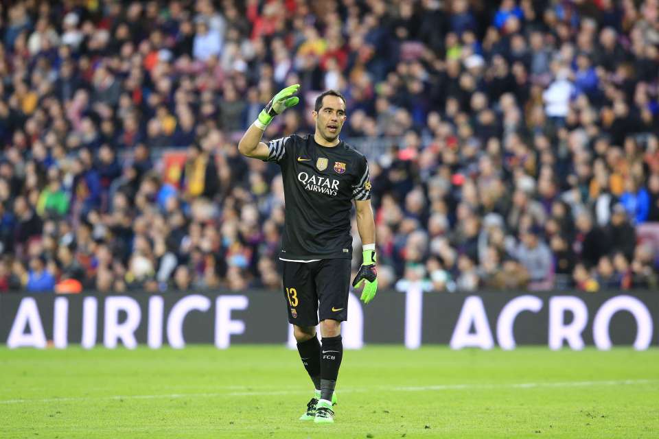  A move for Barcelona No.1 Claudio Bravo looks unlikely now