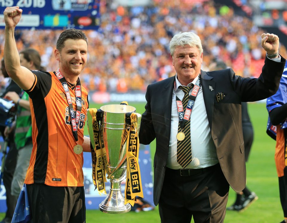  Play-off joy at Wembley for Bruce and son Alex