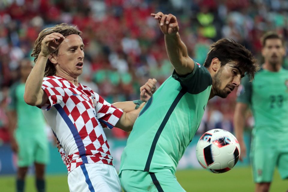  Andre Gomes could battle Luka Modric for a place in Real Madrid's team