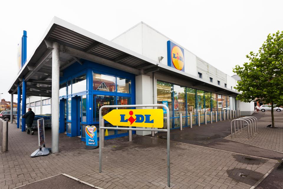  Lidl has been undercut by rival Aldi by just 6p