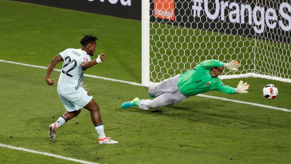 Michy Batshuayi scores for Belgium against Hungary at Euro 2016