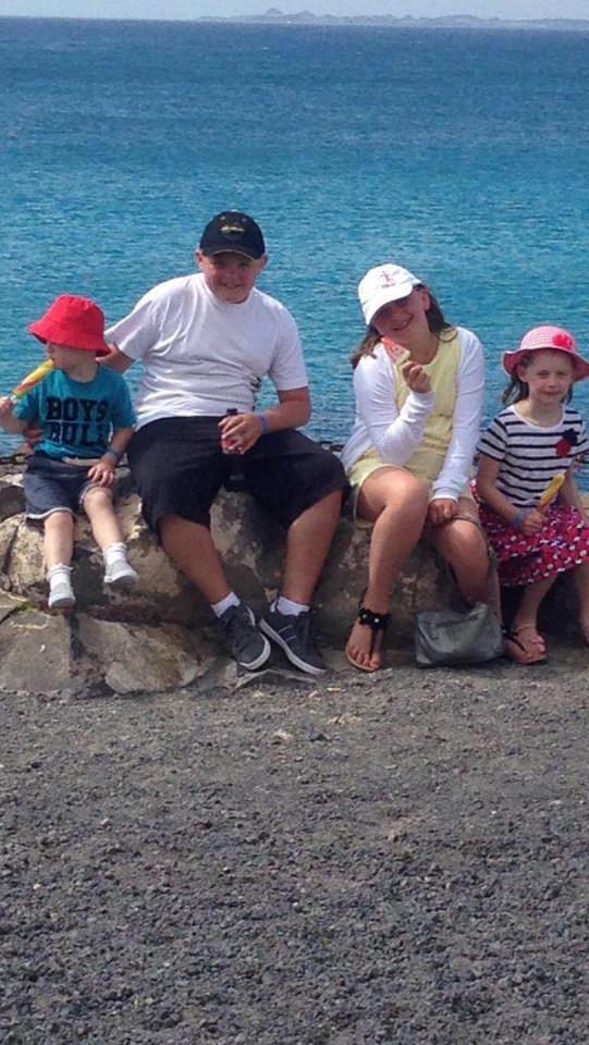  Lisa and Lee Hunter's children Jack, Holly, Sharlotte and Max on the second day of their holiday at Club Playa Blanca in Lanzarote