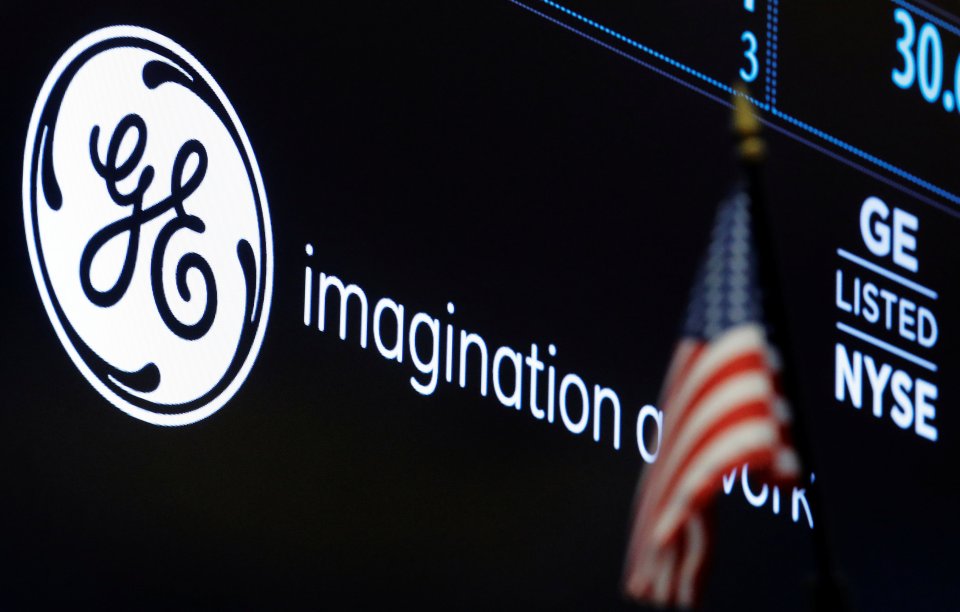  General Electric makes turbines and jet engines. It has a HQ in New York and employs thousands of British staff