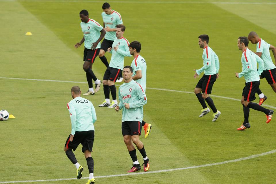  Portugal beat Poland on penalties to book their place in the last eight