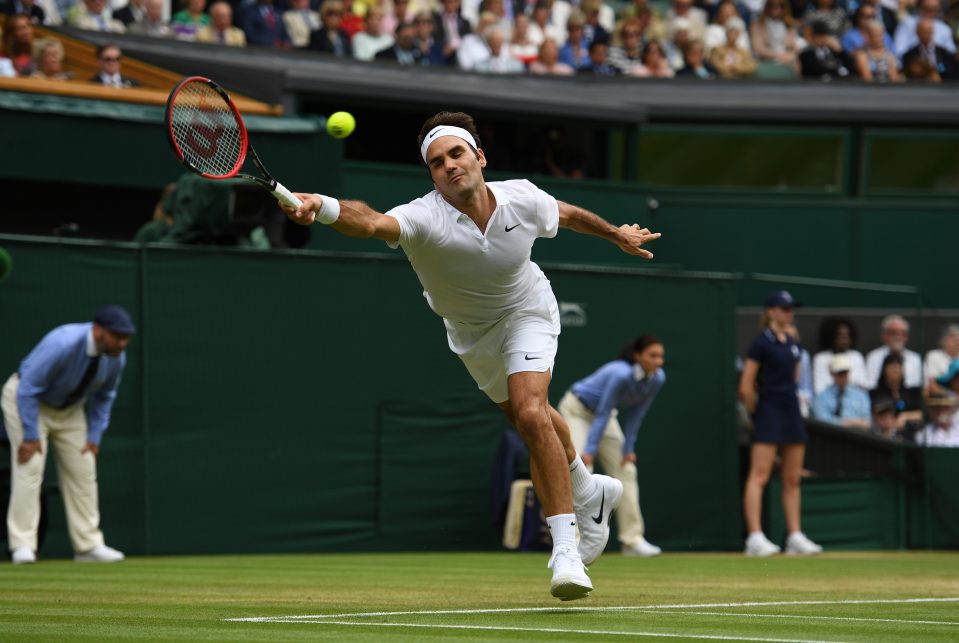  Federer looked near his brilliant best in convincing win on Centre Court