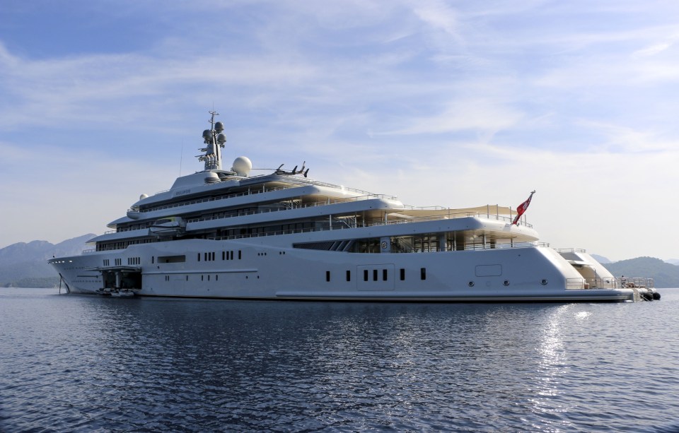 Roman Abramovich's yacht 'Eclipse' has a submarine and a missile-defence system