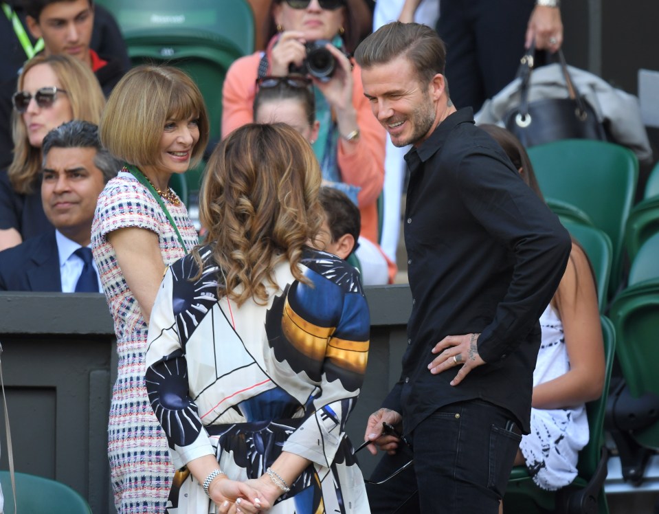  David Beckham talks with Federer's wife Mirka and Vogue boss Anna Wintour