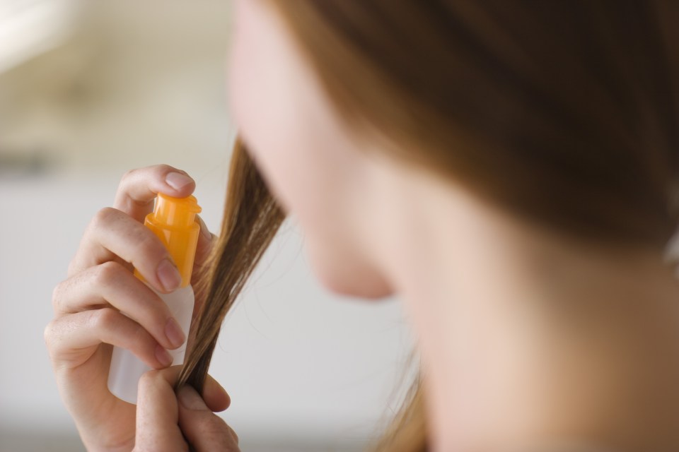  Protect your scalp from the sun with lotion