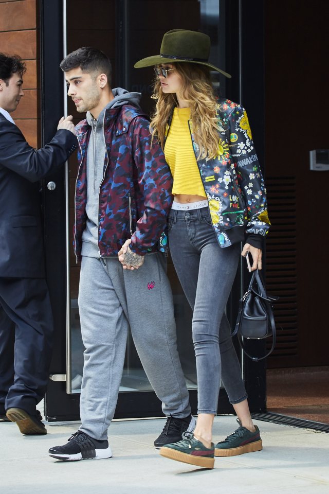  Zayn went for a more casual look in matching tracksuit top and bottoms