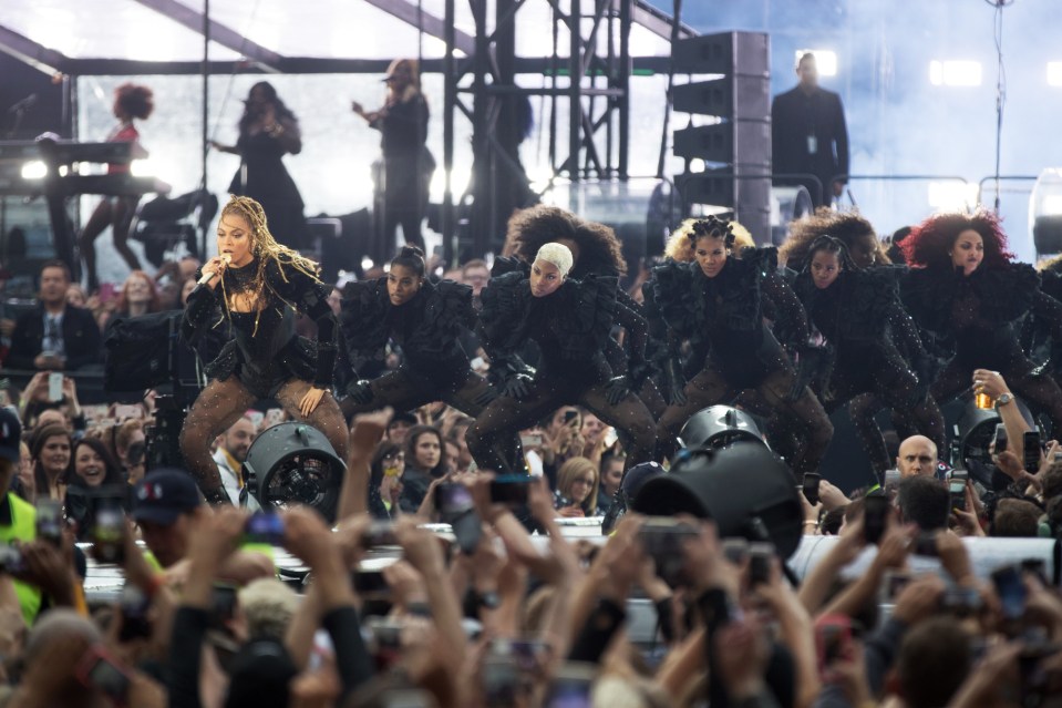  Beyonce performs in Dublin tomorrow evening