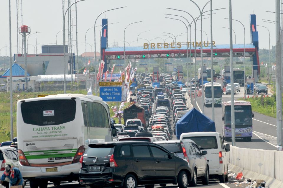 Up to 18 people have died because of a 35-hour traffic jam (stock image)