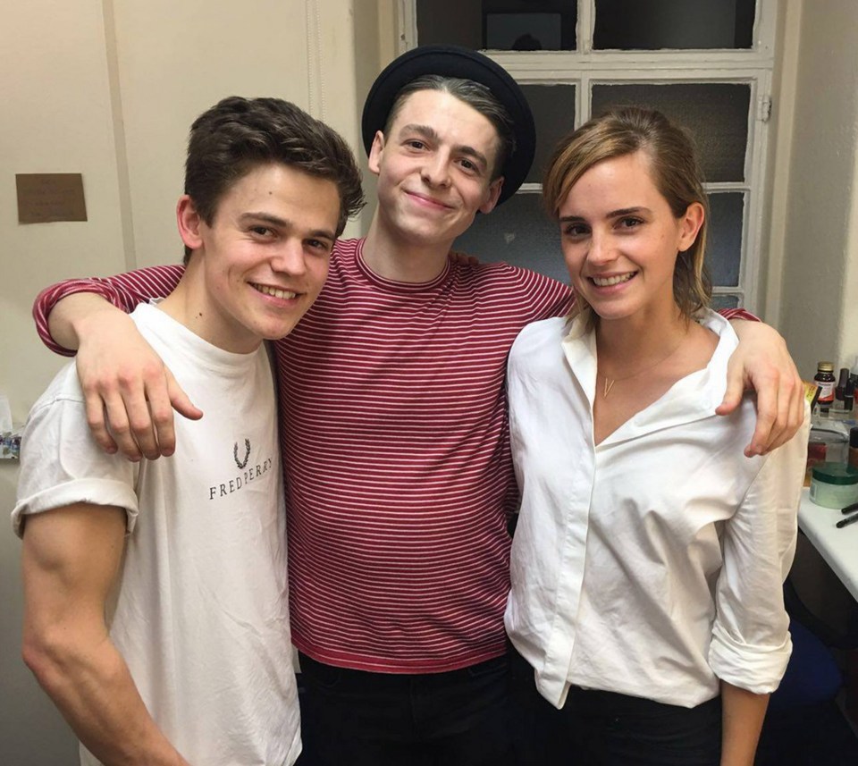 Emma meets other cast members 