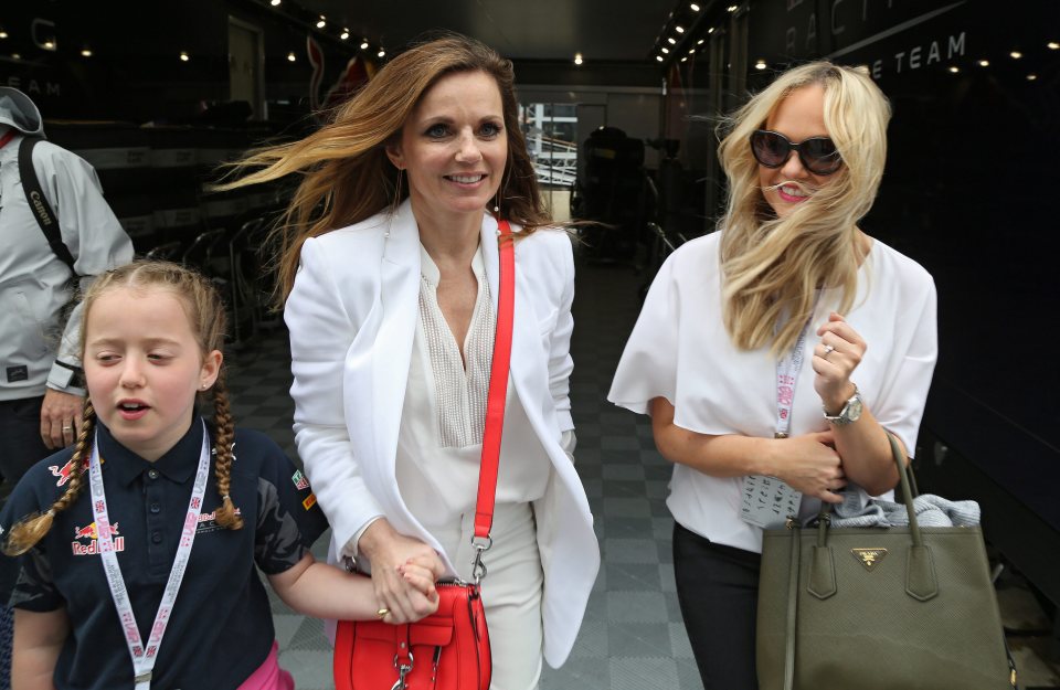  Geri and Emma looked happy as they enjoyed their day out