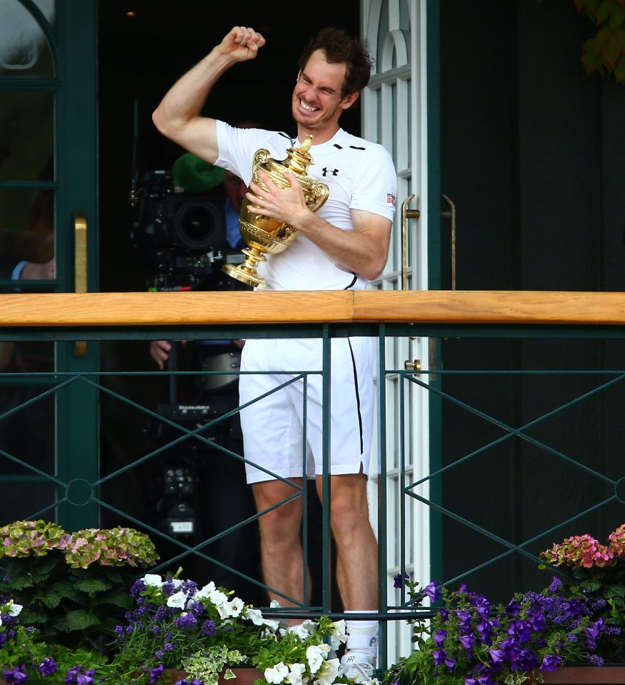  Wimbledon champion Andy Murray fist-pumps the air as he celebrates his win