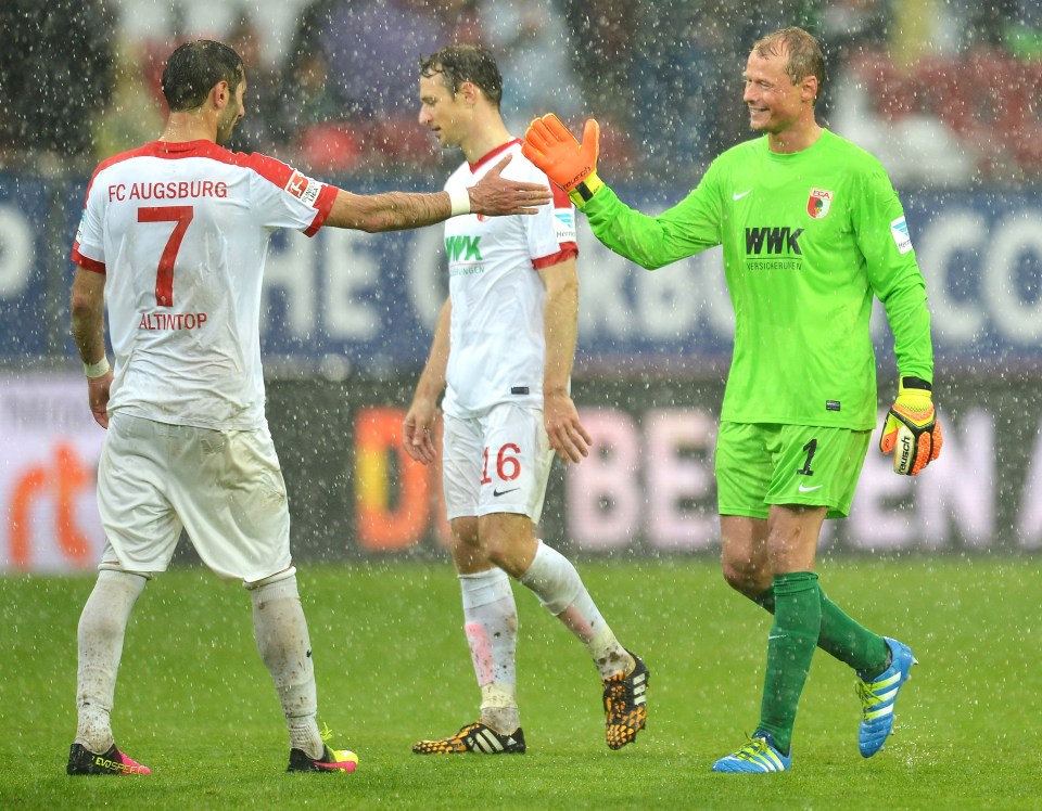 Manninger only played twice for Augsburg last season in the Bundesliga