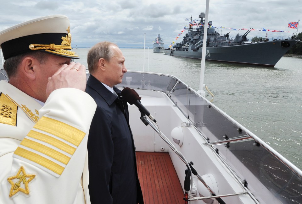  Russian experts have warned Vladimir Putin is asserting his country's dominance in the Mediterranean