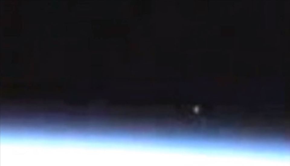  The object appears to stop, before the footage is cut