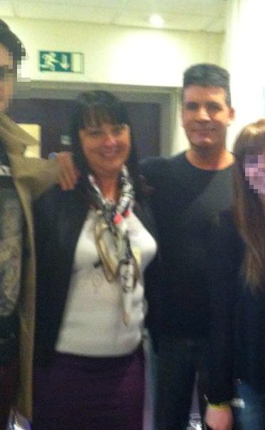  Christine Whitehurst poses with Simon Cowell on the set of Britain's Got Talent