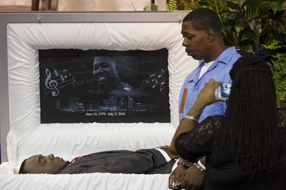  The family of Alton Sterling broke down in tears on Friday as they attended his funeral