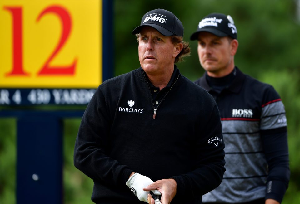  Stenson eventually came out of the shadow of Phil Mickelson to clinch victory