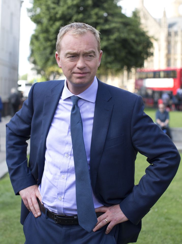  Liberal Democrat leader Tim Farron is calling on defence bosses to stump up the cash to help the families of Iraq War victims sue Tony Blair