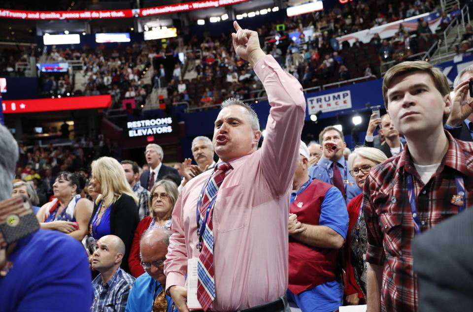  The Republican National Convention descended into chaos in the US and was branded a circus on Monday after just a few hours