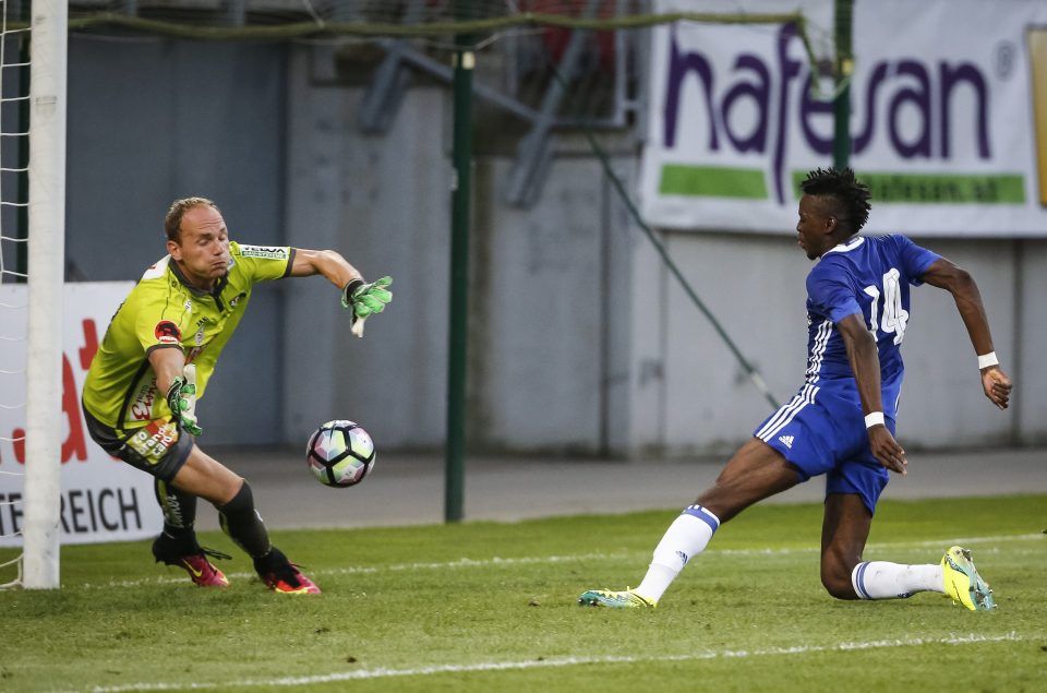  Bertrand Traore scores Chelsea's opening goal against RZ PEllets in Austria