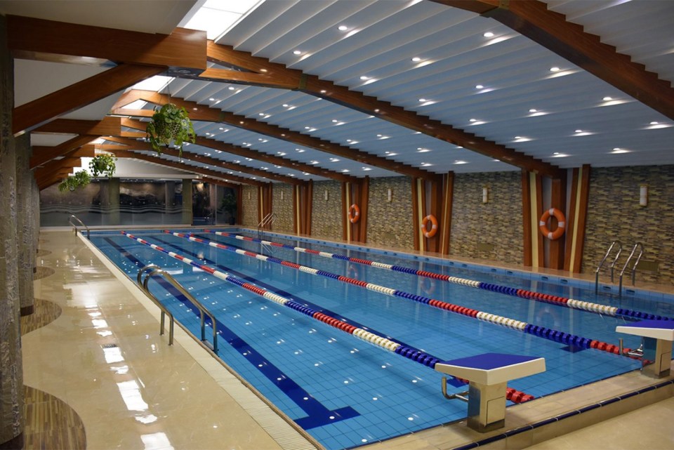  Damp squib... The giant hotel set up to cater for the rush of expected guests resembles a ghost-town, with its indoor swimming pool completely empty