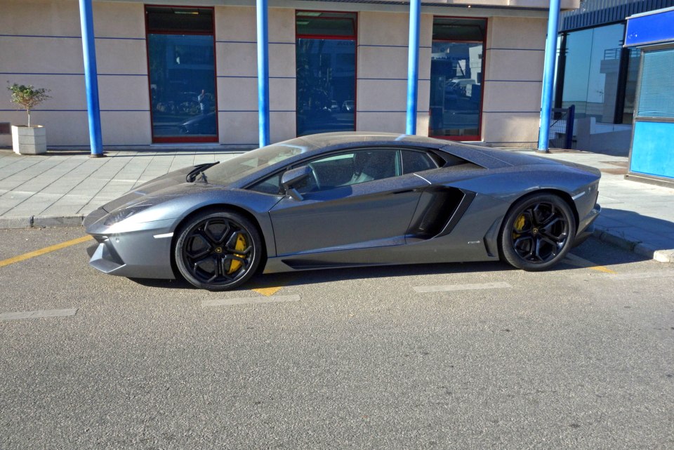  The £300,000 Lamborghini Aventador can do 0-60mph in under three seconds