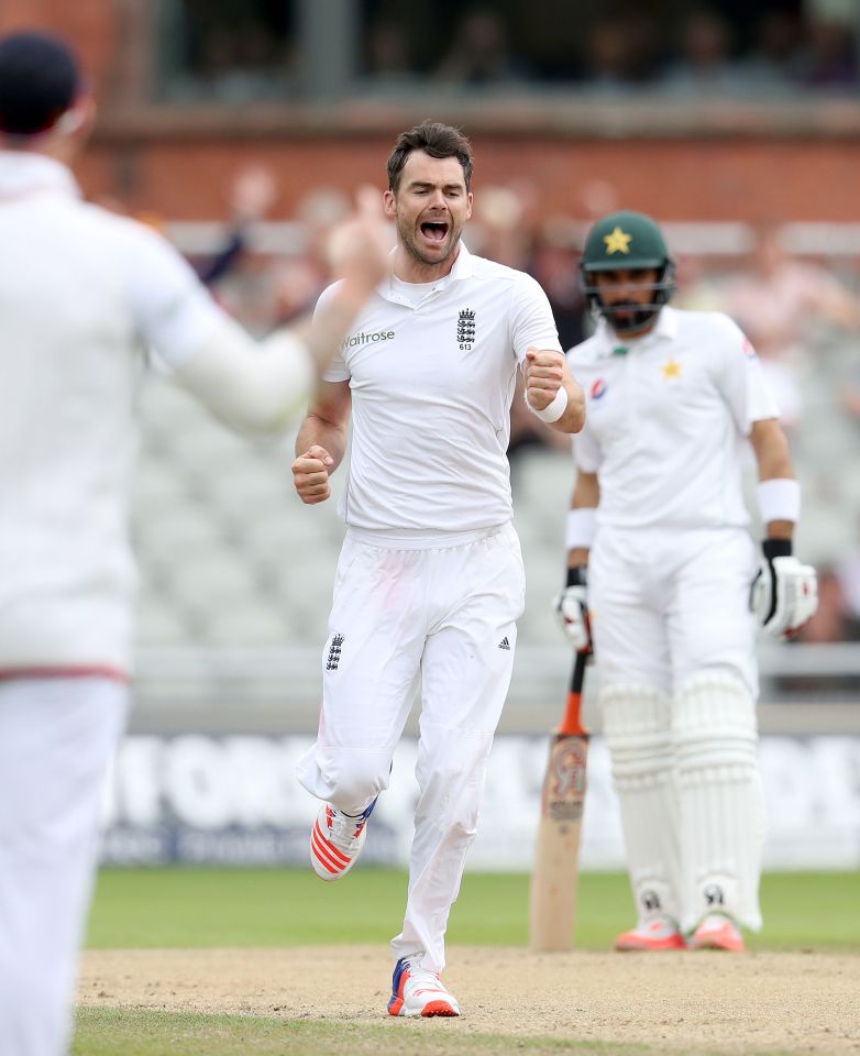 England hero Jimmy Anderson picked up Shan Masoods wicket early on 