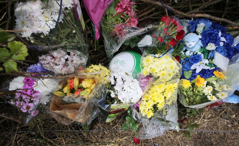  Yesterday, hundreds of people packed into the Church of the Sacred Heart in Oola, while many more stood outside to pay their respects to both families