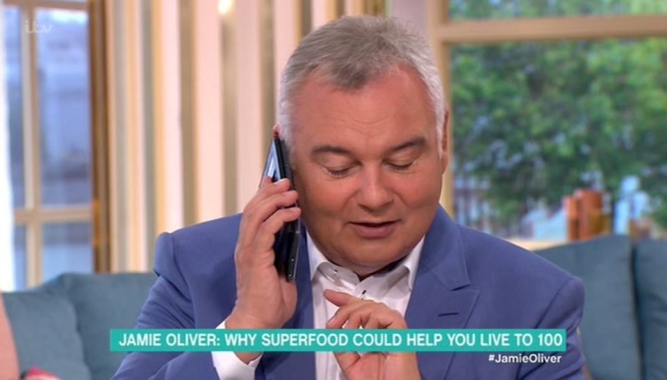  Eamonn's phone call amused viewers no end