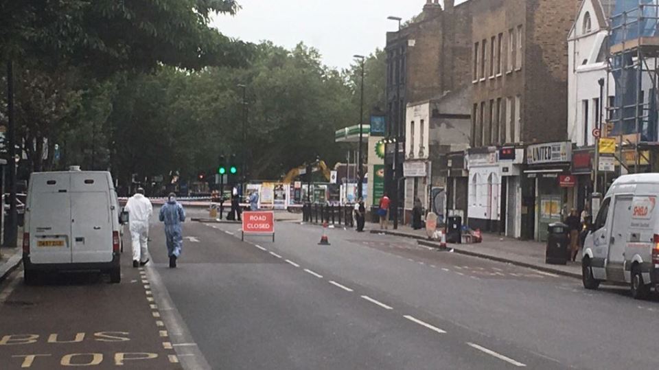  Cambridge Heath road was still cordoned off this morning as Police launched a murder inquiry