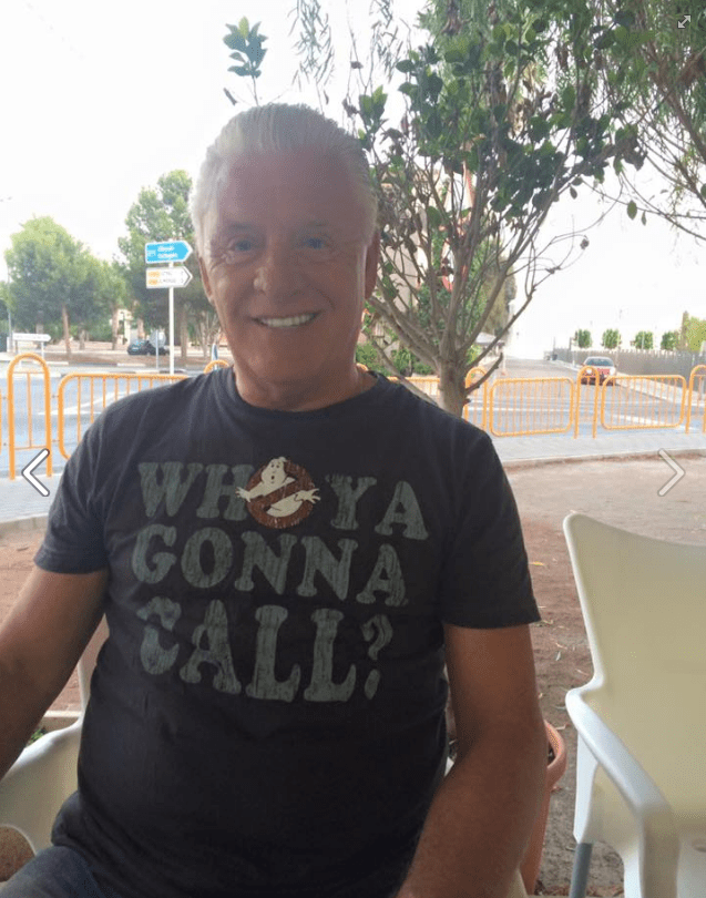  Derek Acorah delighted fans when he posed for a photo in this T-shirt