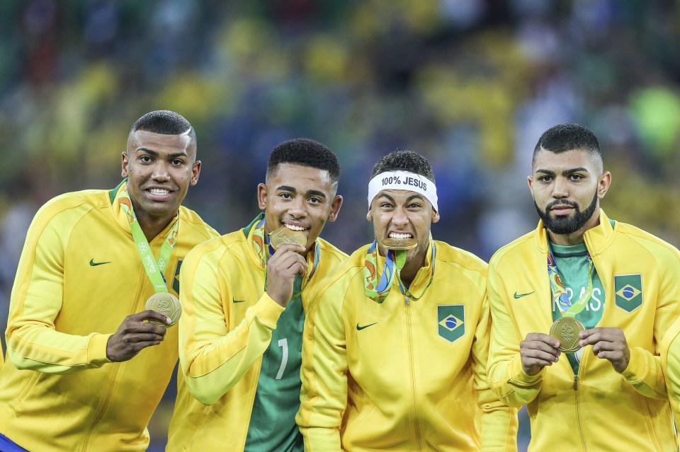  Walace, Gabriel Jesus, Neymar and Gabriel Barbosa with gold medals