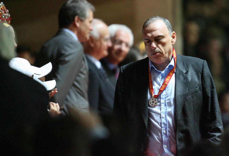 Chelsea manager Avram Grant walks away after receiving his runners up medal after losing to Manchester United in the final of the UEFA Champions League football match at the Luzhniki stadium in Moscow on May 21, 2008. The match remained at a 1-1 draw and Manchester won on penalties after extra time. AFP PHOTO / Yuri Kadobnov (Photo credit should read YURI KADOBNOV/AFP/Getty Images)