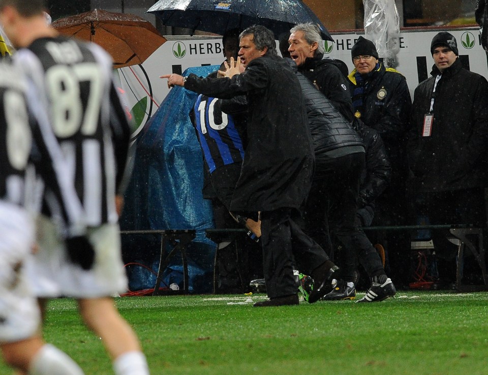  Jubilation for Jose Mourinho as Inter Milan snatch 4-3 win over Siena