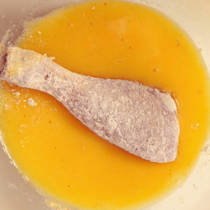  Roll in flour, egg and finally breadcrumbs