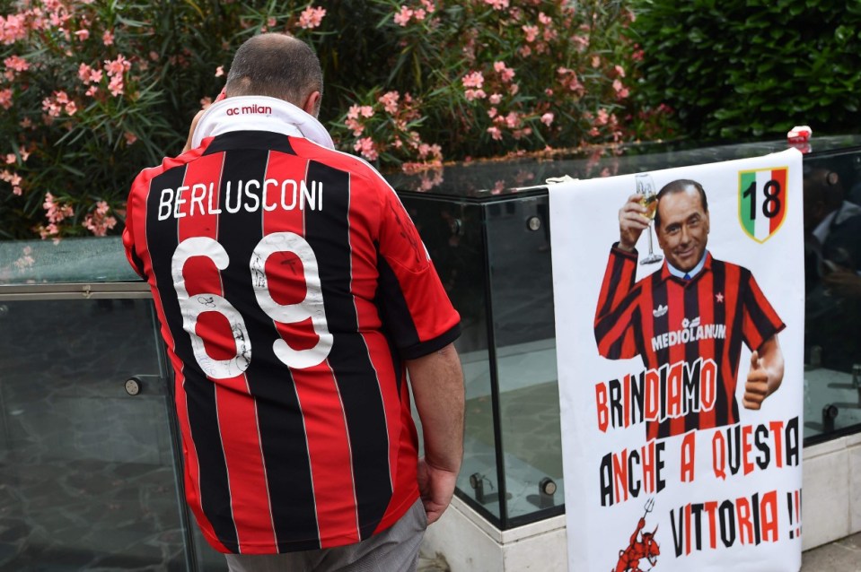  AC Milan fans pay tribute to now honorary president, Silvio Berlusconi