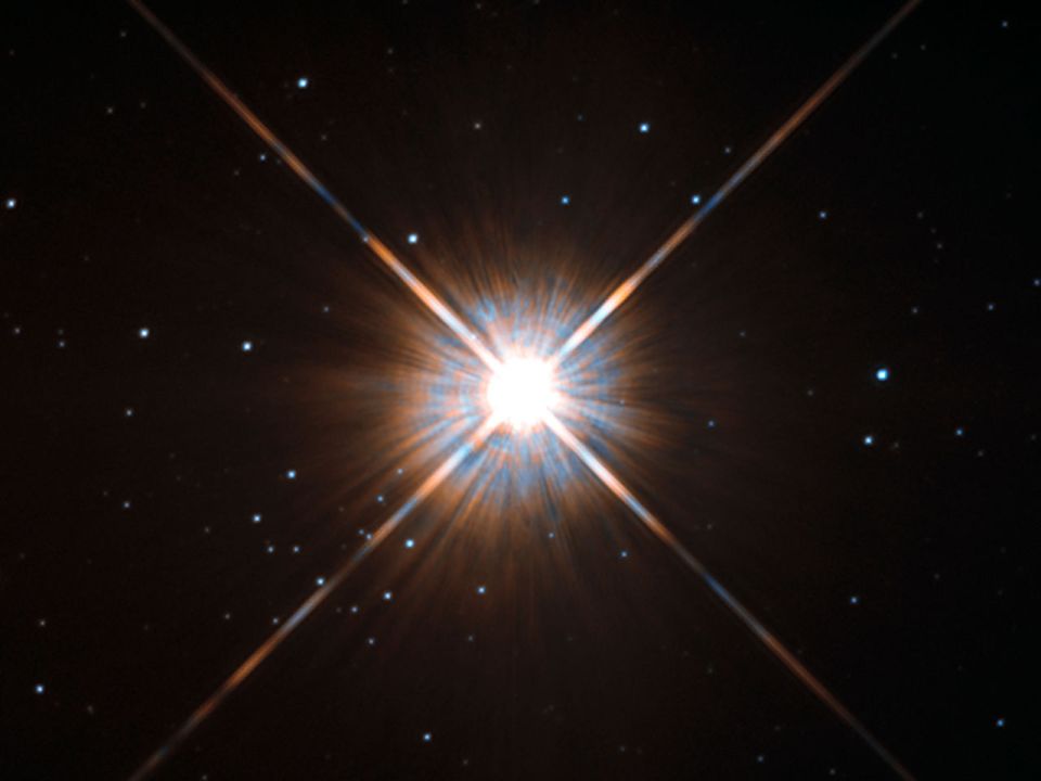  A shot of Promixa Centauri snapped by the Hubble Telescope