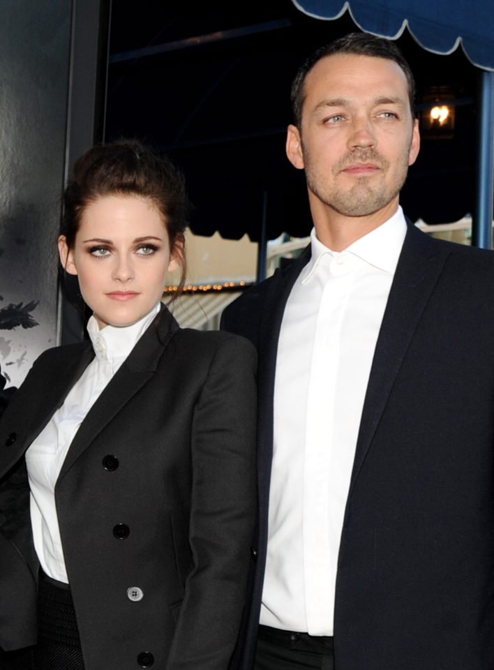  Kristen Stewart and Rupert Sanders worked together on the film Snow White and The Huntsman