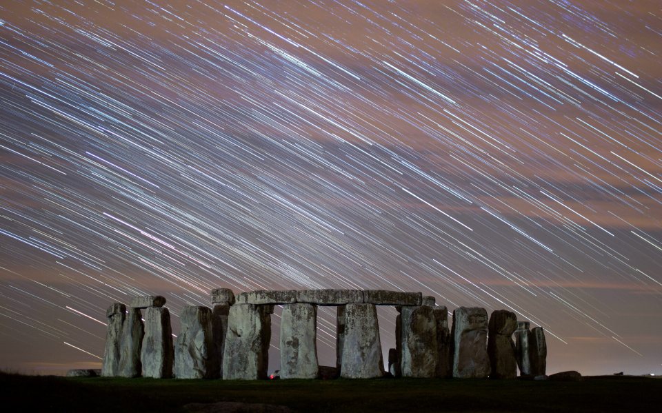  A long exposure shot of Stone Henge shows how many meteors burned up in the atmosphere across the world last night