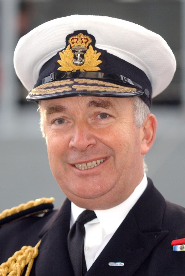  Former head of the Royal Navy Admiral Lord West has dismissed Russia's posturing in the North Sea as just "a bit of willy waving"