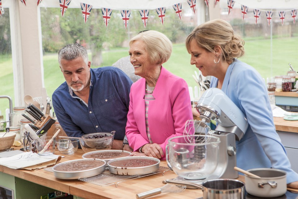  Mary Berry was very impressed with Joanne's Victoria sponge recipe - its a baking staple and well worth mastering