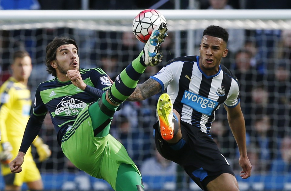  Jamaal Lascelles could be named as the next Newcastle captain