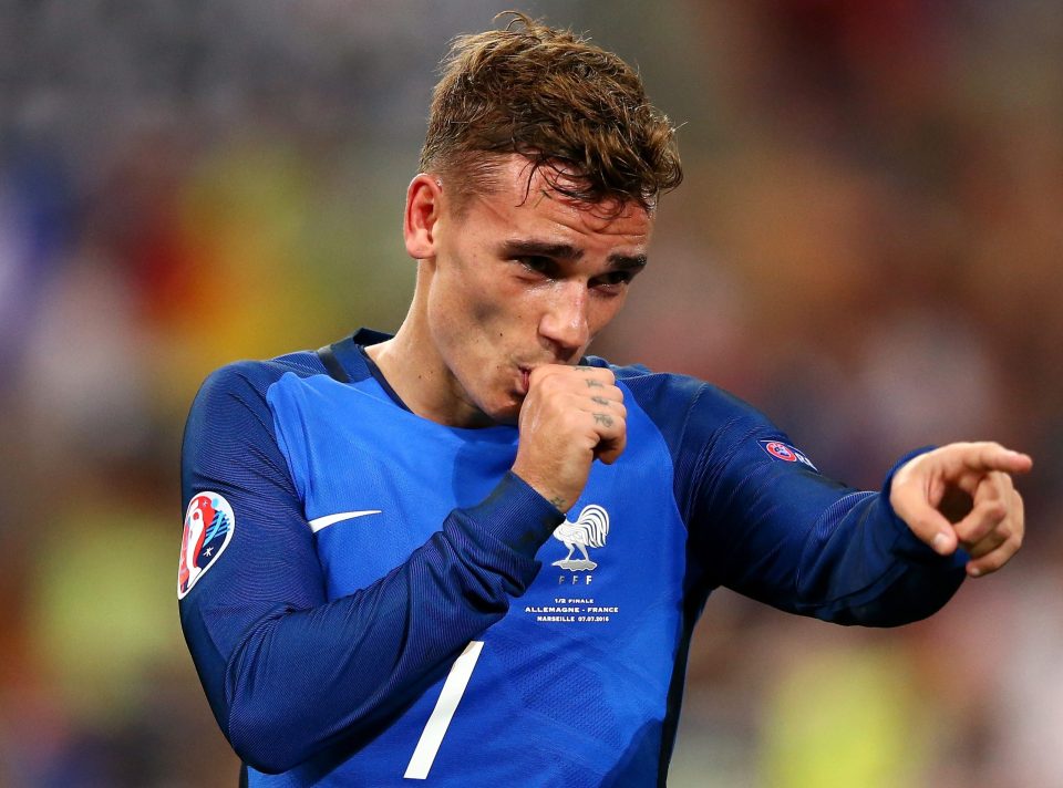  Antoine Griezmann scored six goals at Euro 2016 to win the Golden Boot